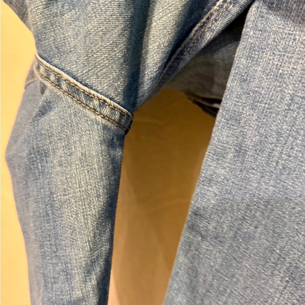 Levi's 525 Perfect Waist Straight  Women's Blue Jeans Size 14 - Picture 6 of 12